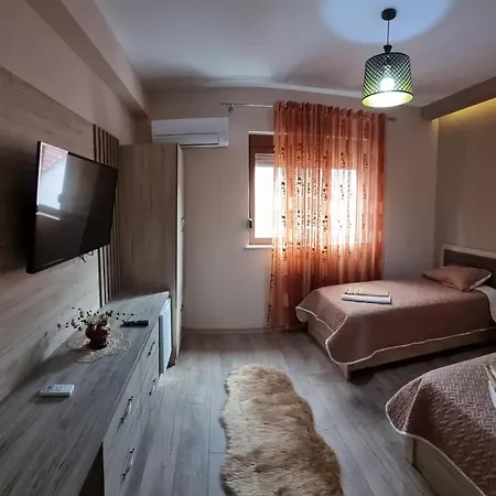 Delight 302 Apartment Pogradec